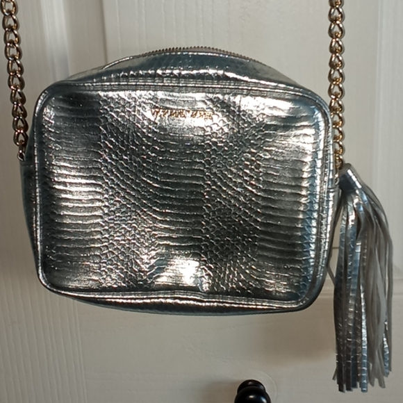 Victoria's Secret Handbags - New Victoria's Secret silver crossbody